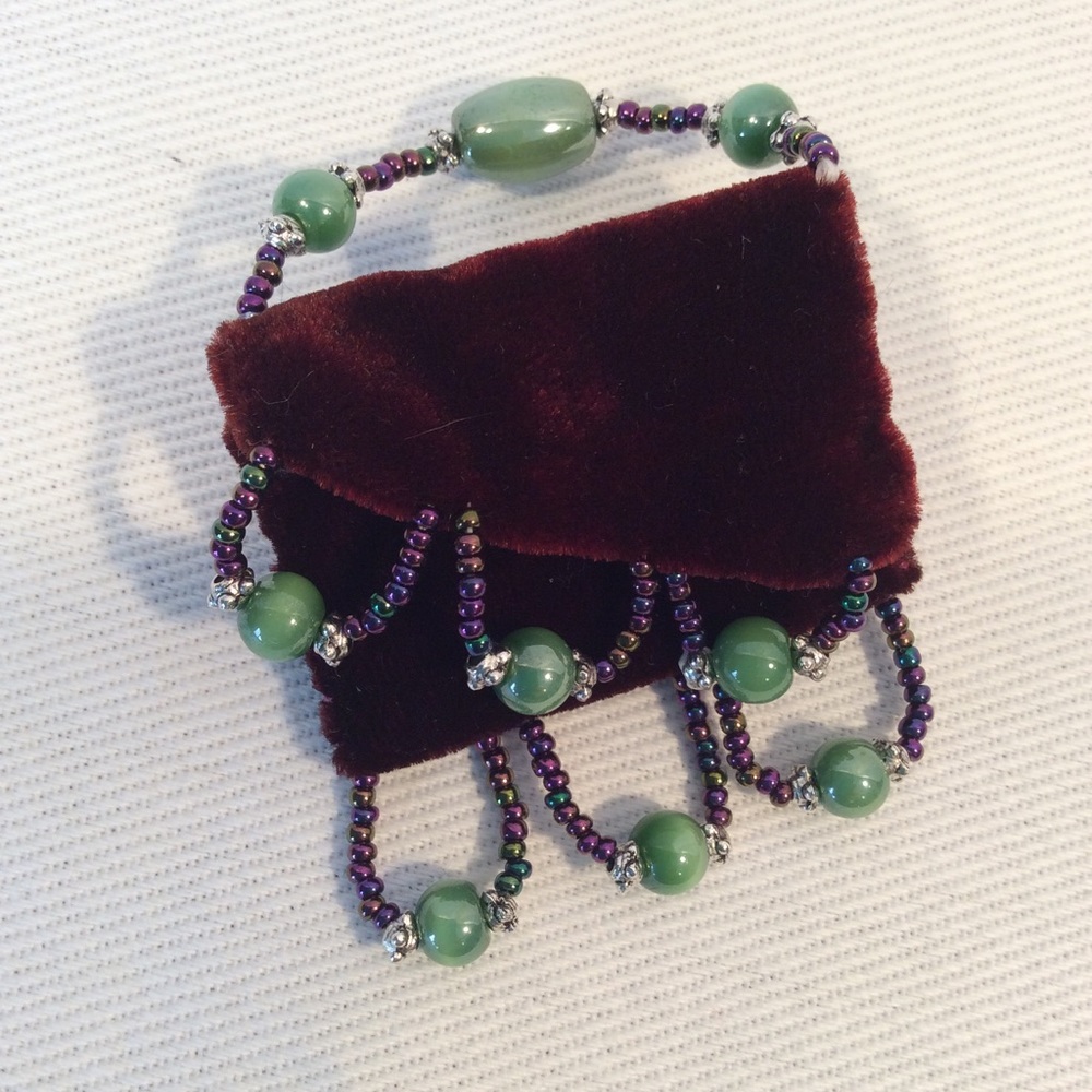 Boutique: Red velvet mini purse pin brooch